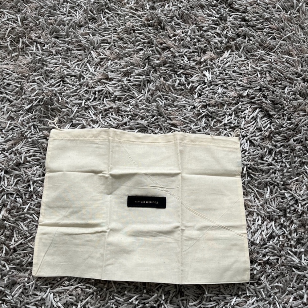 Want Les Essentiels Dust Bag